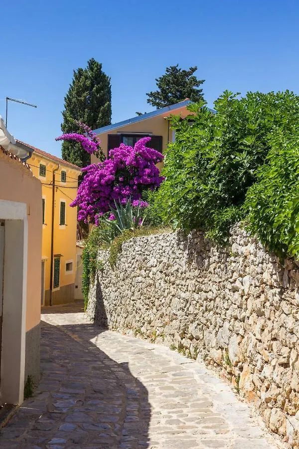 Apartment House Verica Veli Losinj