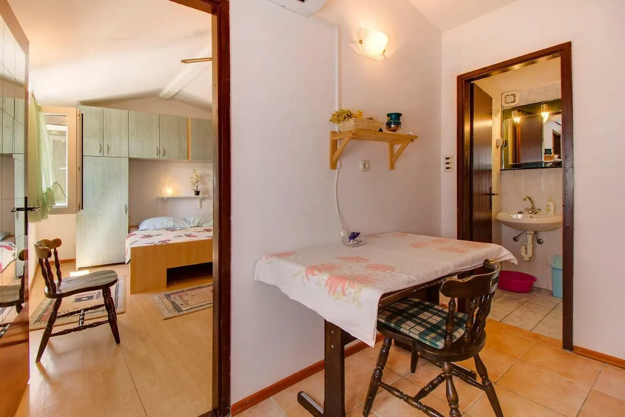 Apartment House Verica Veli Losinj